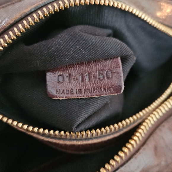 Chloé LARGE Vintage Ethel Brown Leather Handbag, Gold Accents, Crossbody Strap - Picture 11 of 15